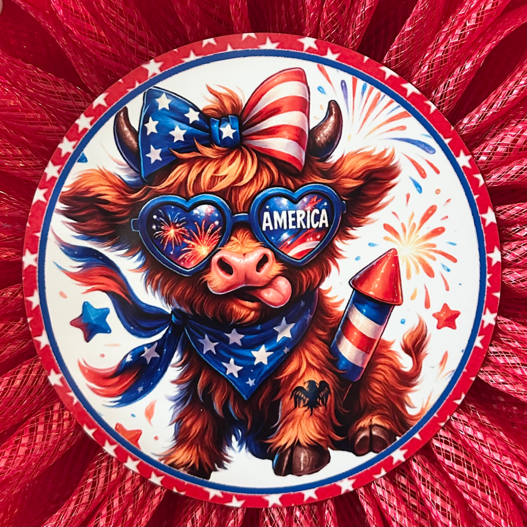 Highland cow and USA flag themed wreath sign