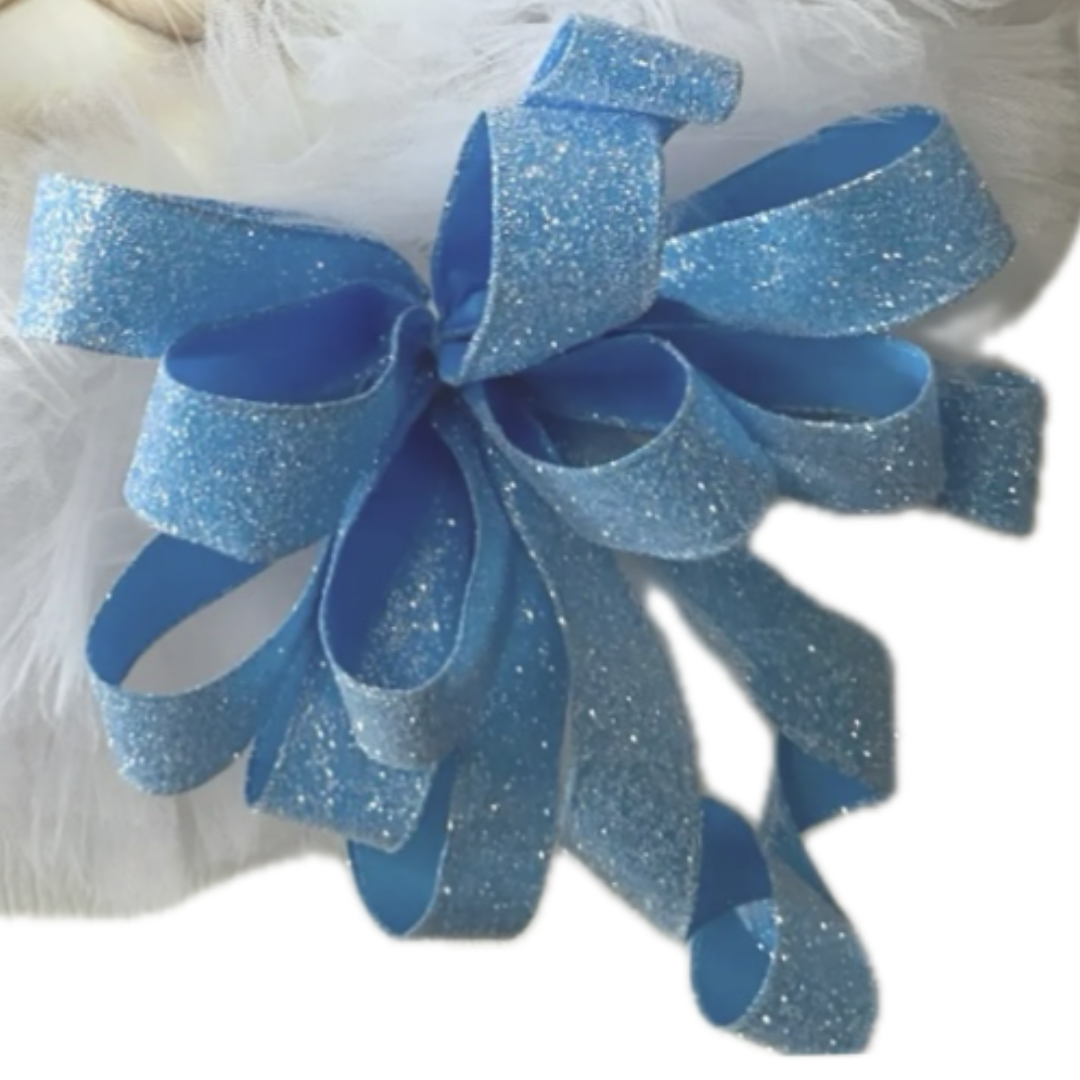 white cat face wreath with blue ribbon, focus on ribbon